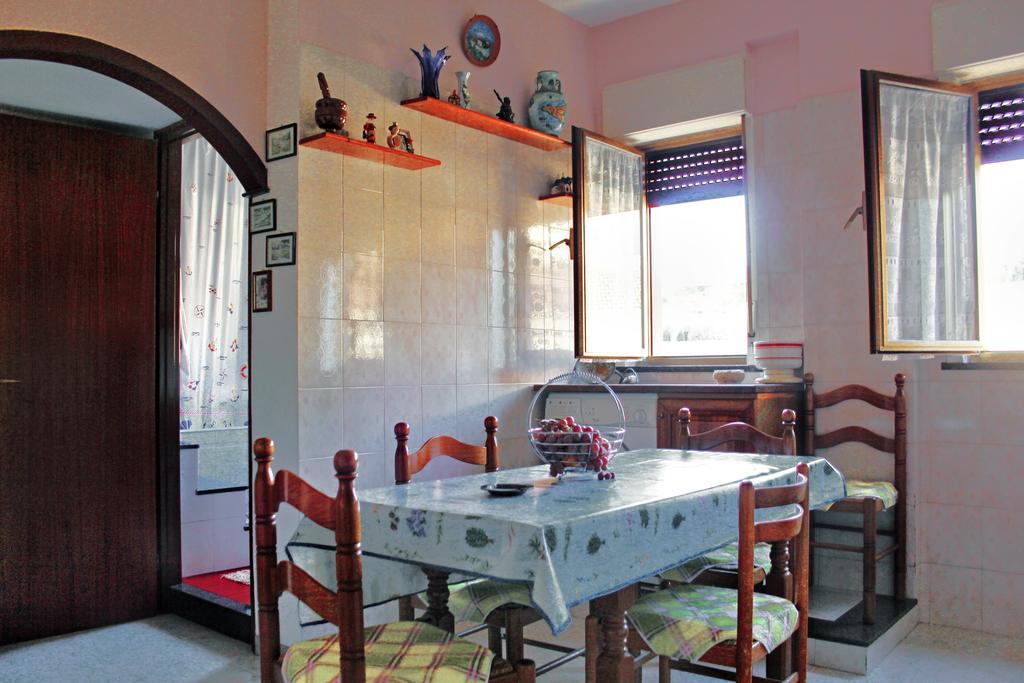 Appartamento Maria Giovanna Giardini Naxos Ruang foto