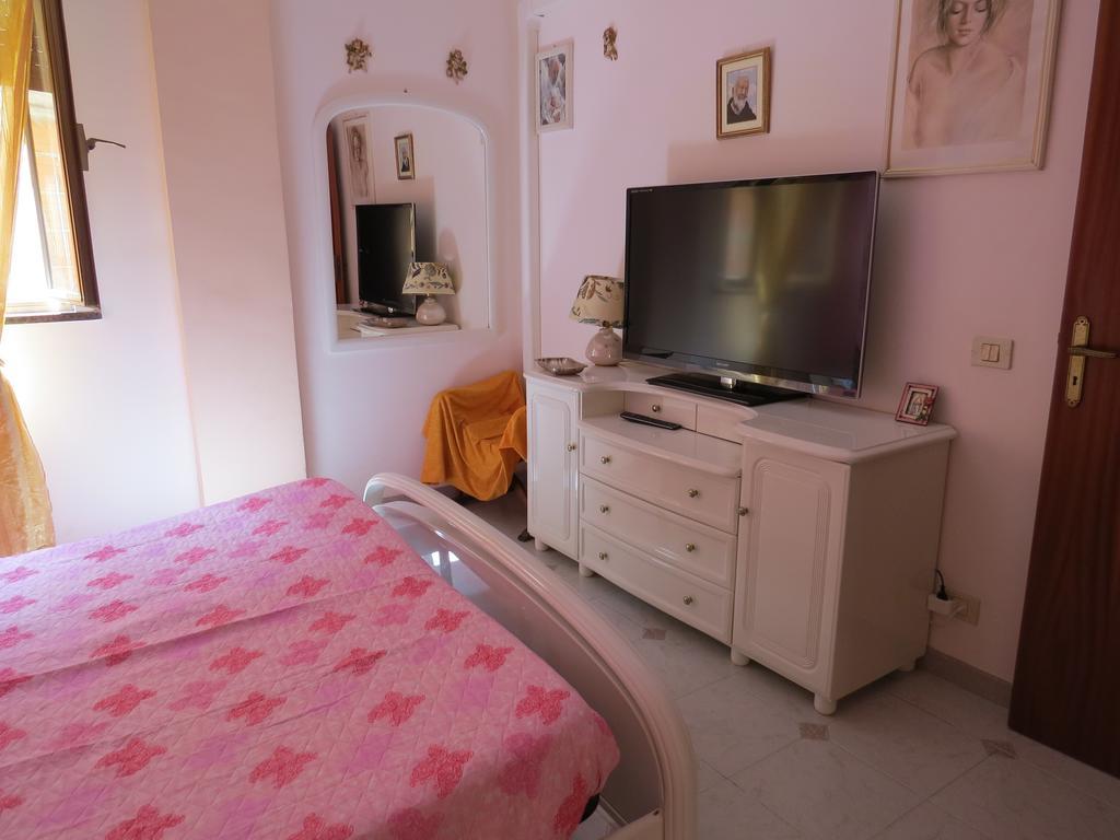 Appartamento Maria Giovanna Giardini Naxos Bagian luar foto